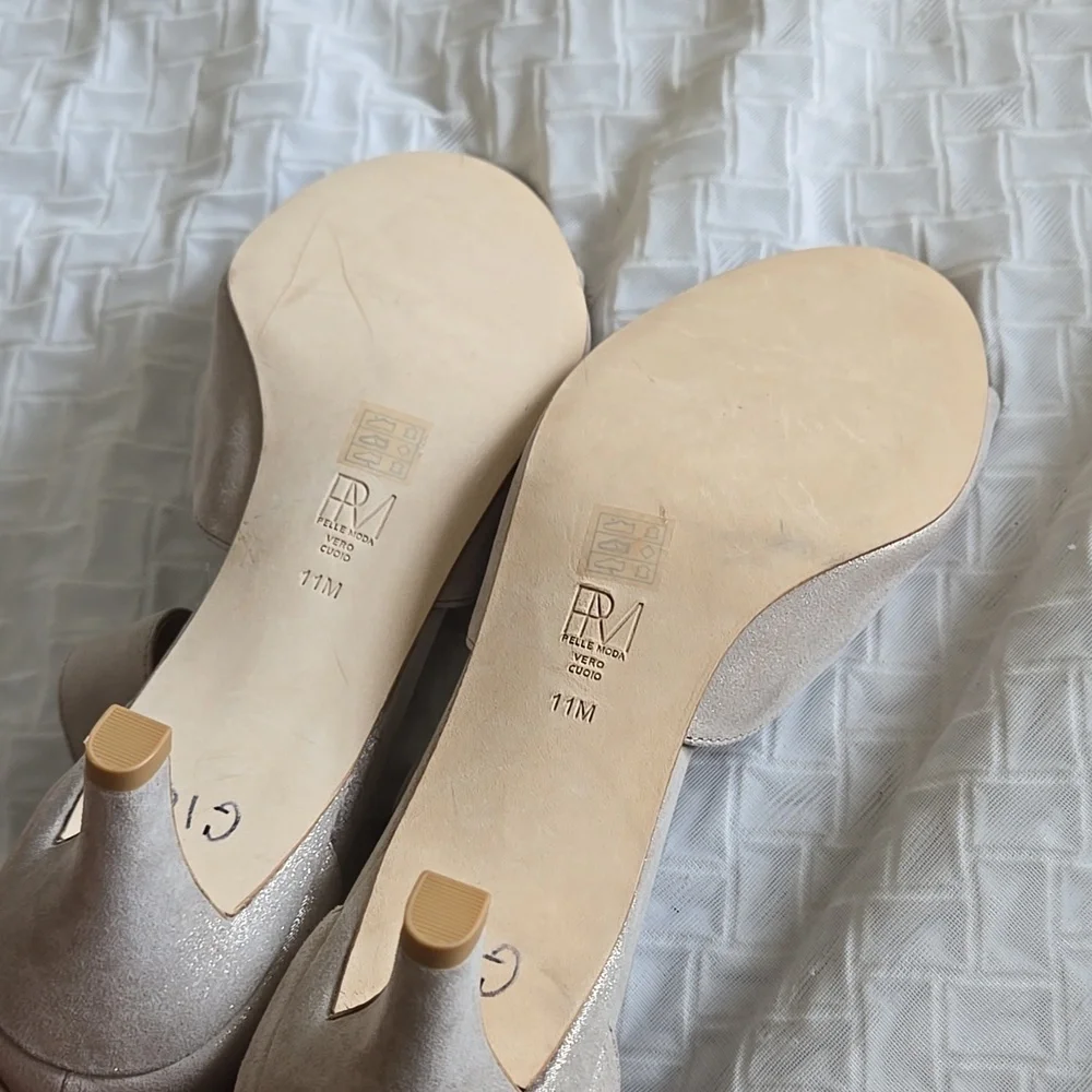 Pelle Moda Cream Shiny Kitten Heels Ankle Strap Elegant Special Occasions Heels